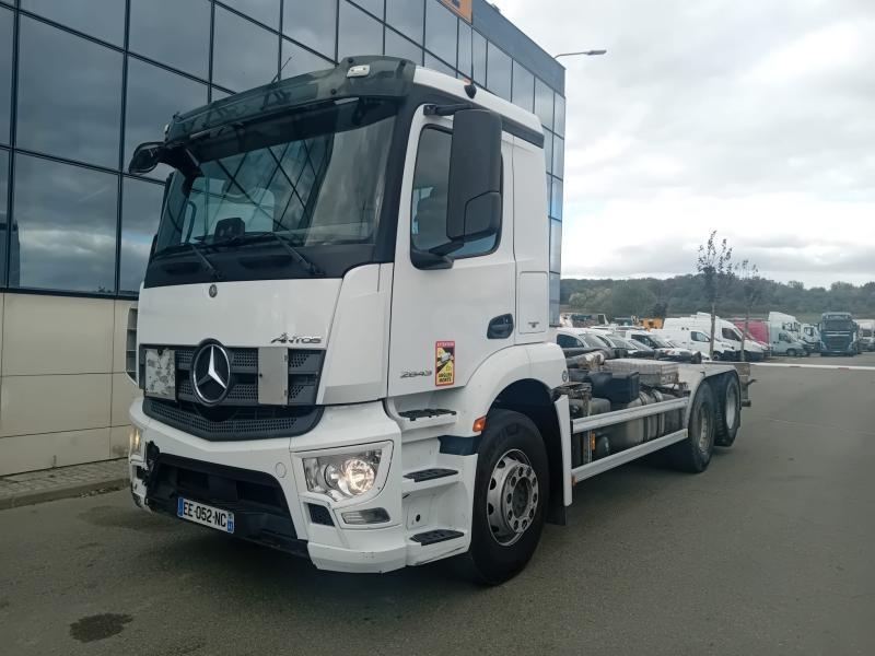 Mercedes-Benz Antos 2643