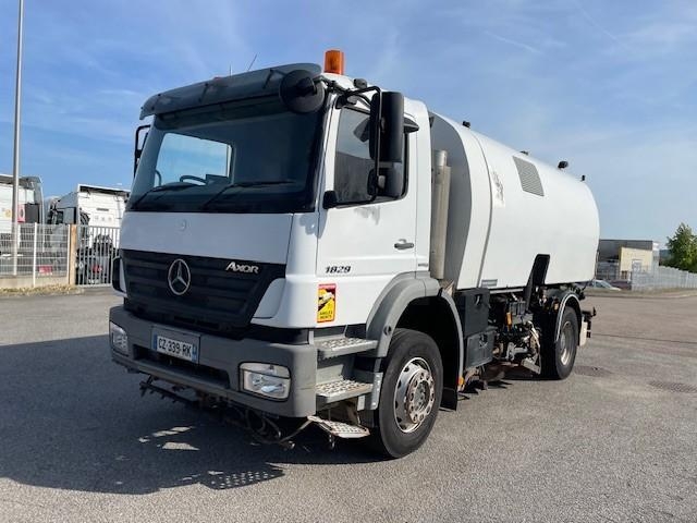 Mercedes-Benz Axor 1829