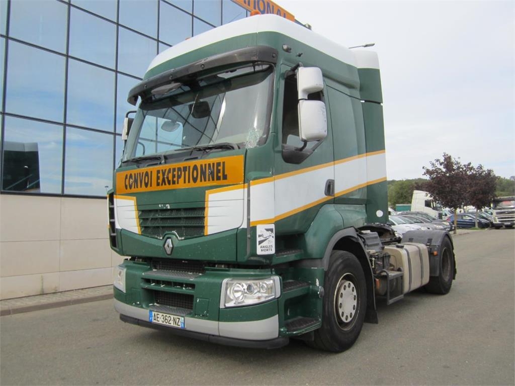 Renault Premium