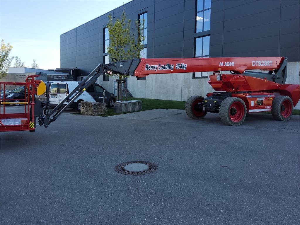 Nacelle télescopique Magni DTB28RT — occasion 2026, 102 h