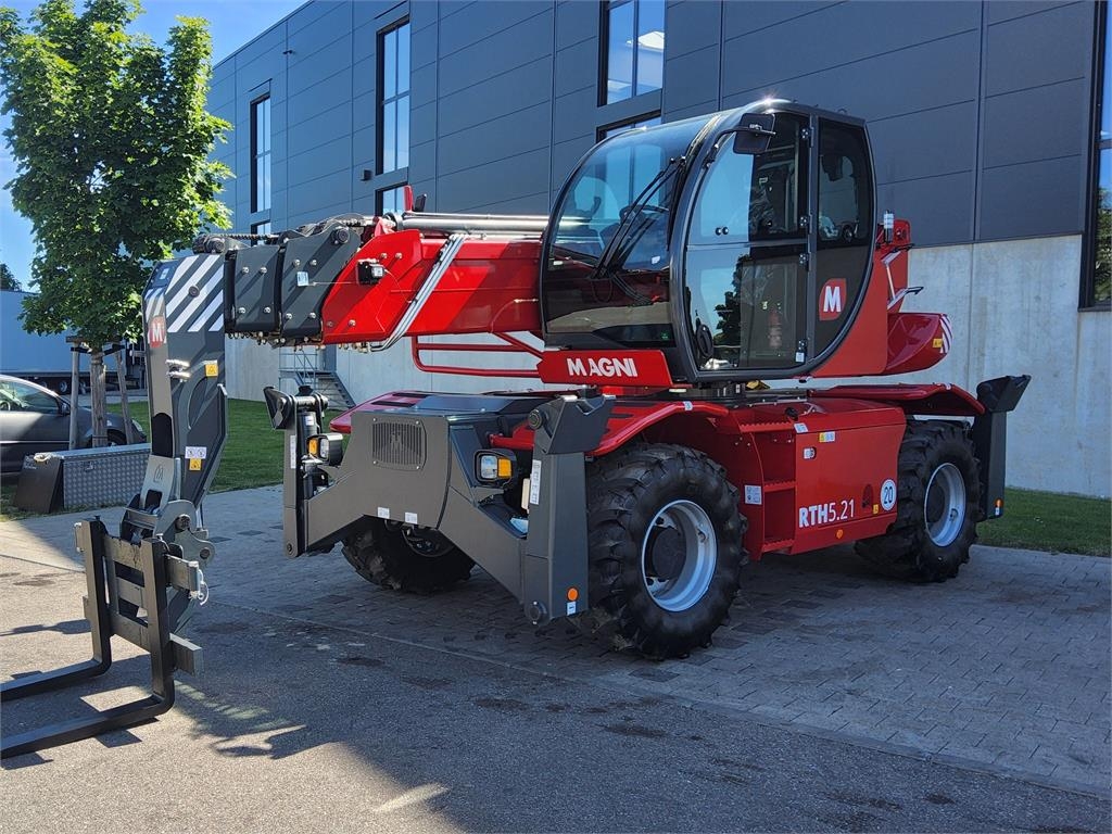 Chariot télescopique Magni RTH 5.21-D/D — occasion 2026, 74 h