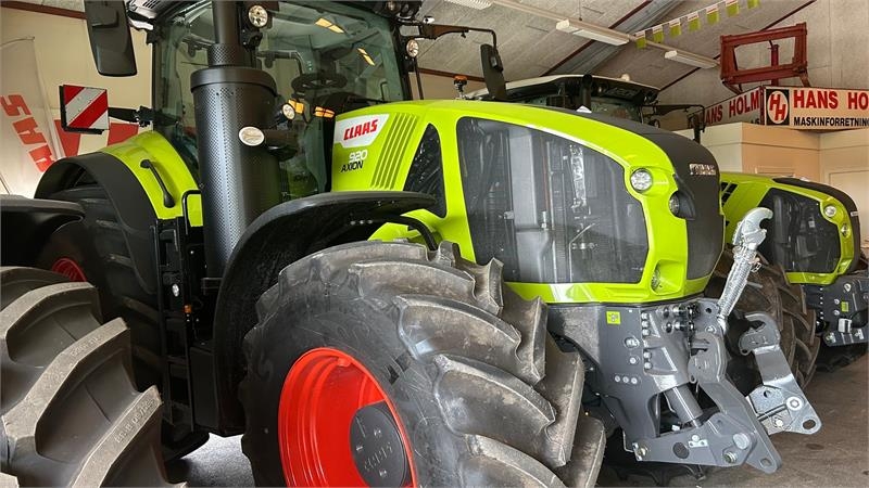 CLAAS AXION 920 CMATIC