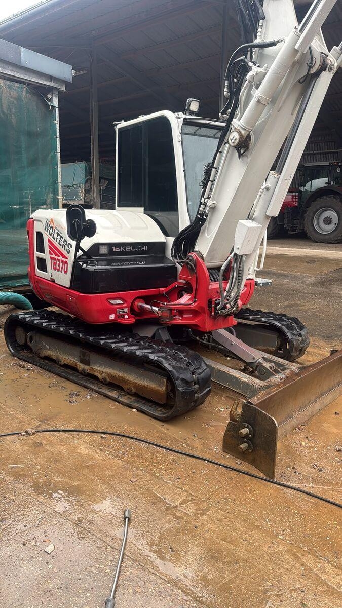Mini-pelle Takeuchi TB 370 CV V3 — occasion 2020, 2 080 h