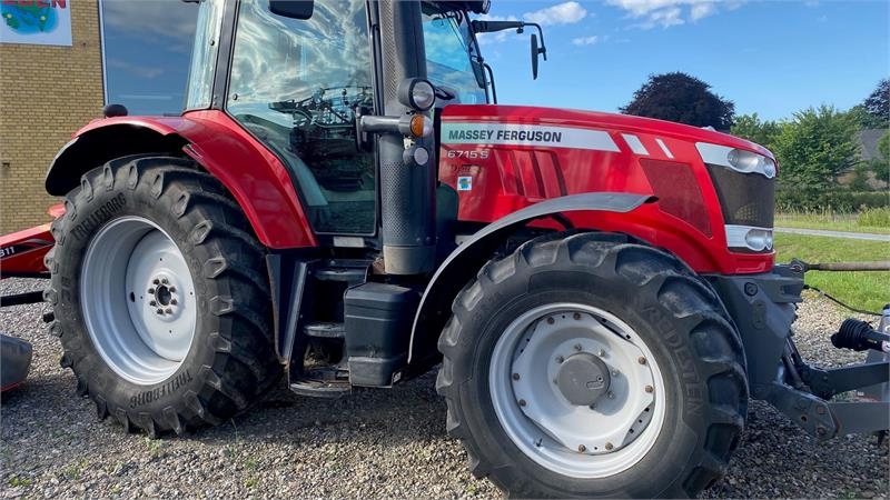 Tracteur agricole Massey Ferguson 6715S Dyna 6 — occasion 2017, 9 115 h