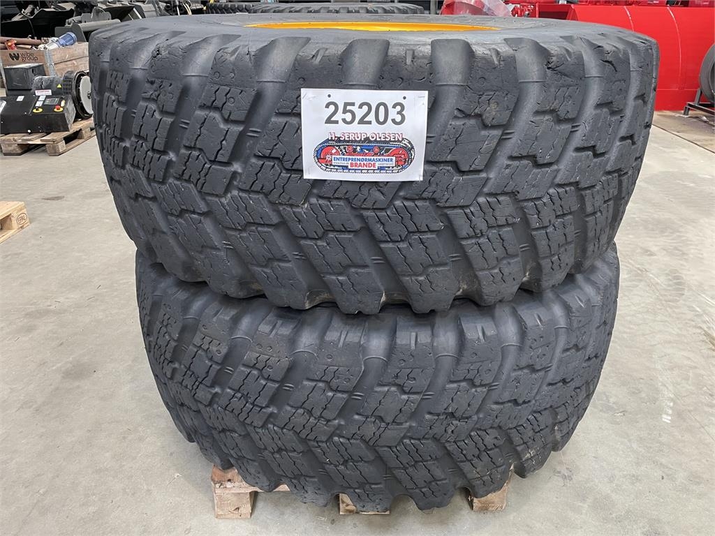 20.5xR25 Toyo Snow dæk på fælg - 2 stk.