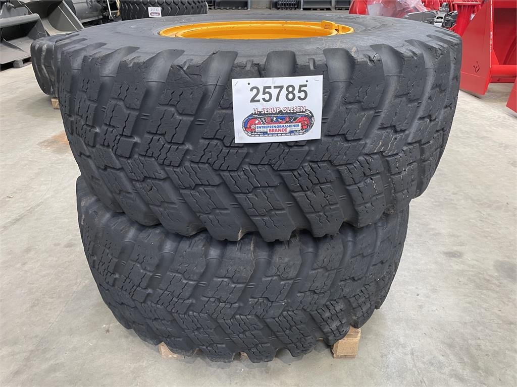 20.5xR25 Toyo Snow dæk på fælg - 2 stk.