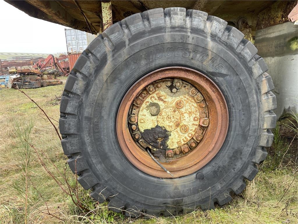 21.00xR35 Bridgestone V-Steel M-Traction Premium d