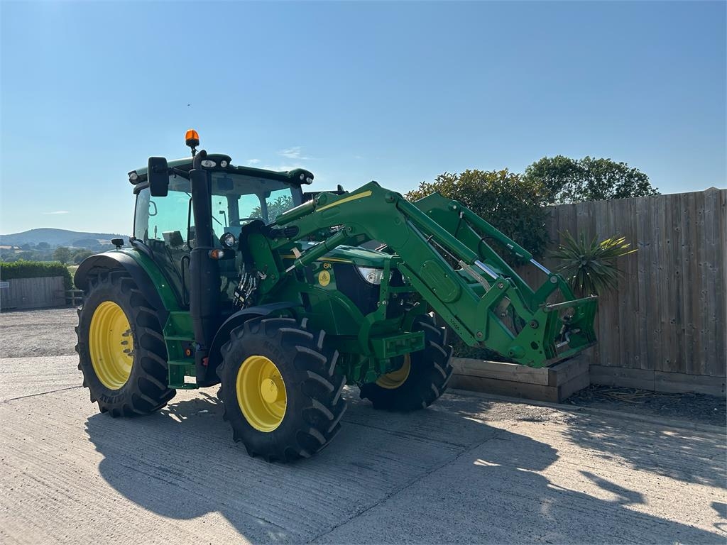 John Deere 6R 130