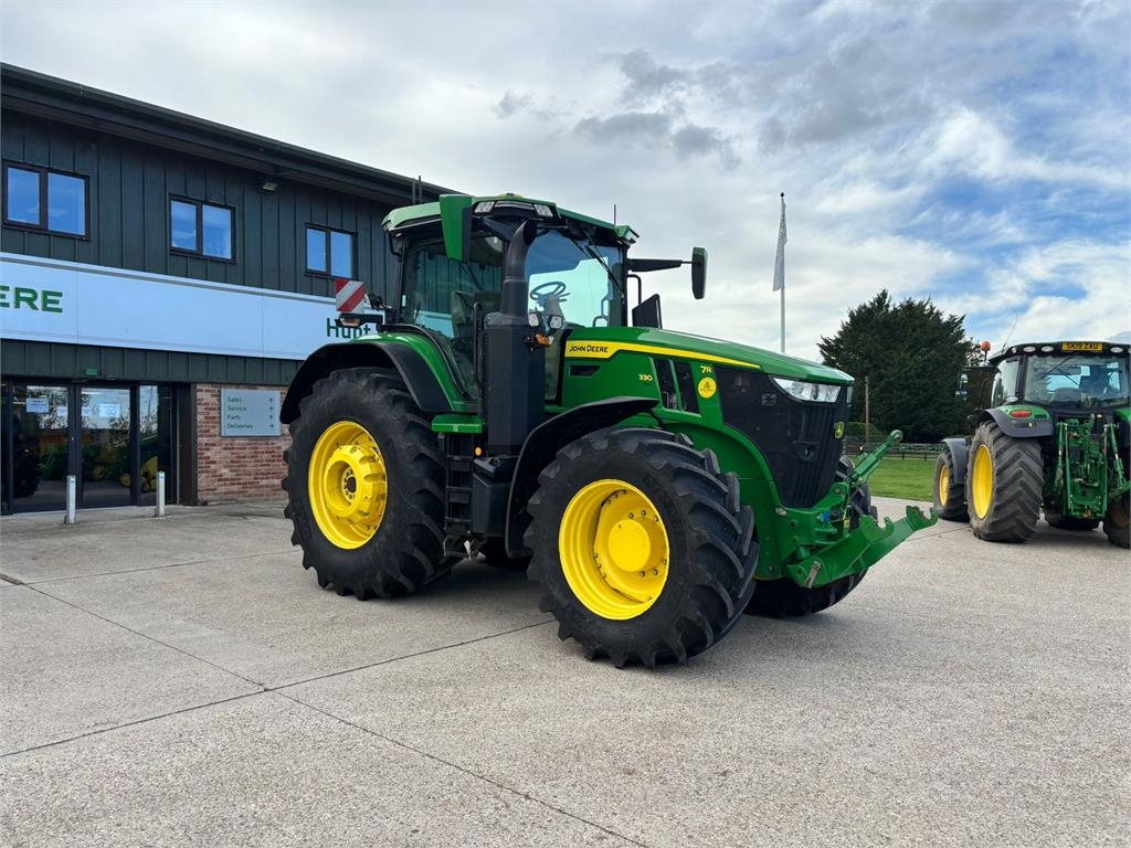 John Deere 7R 330