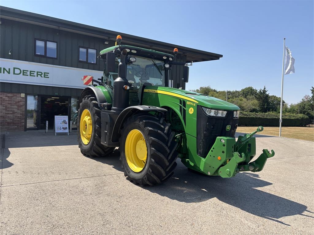 John Deere 8370R