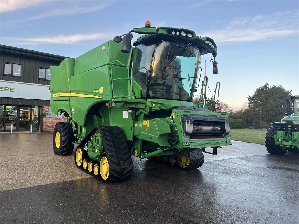 John Deere S785