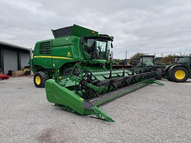 John Deere T660i