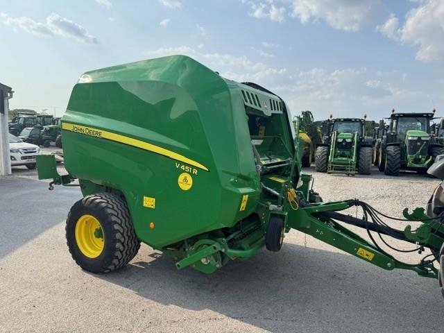 John Deere V451R