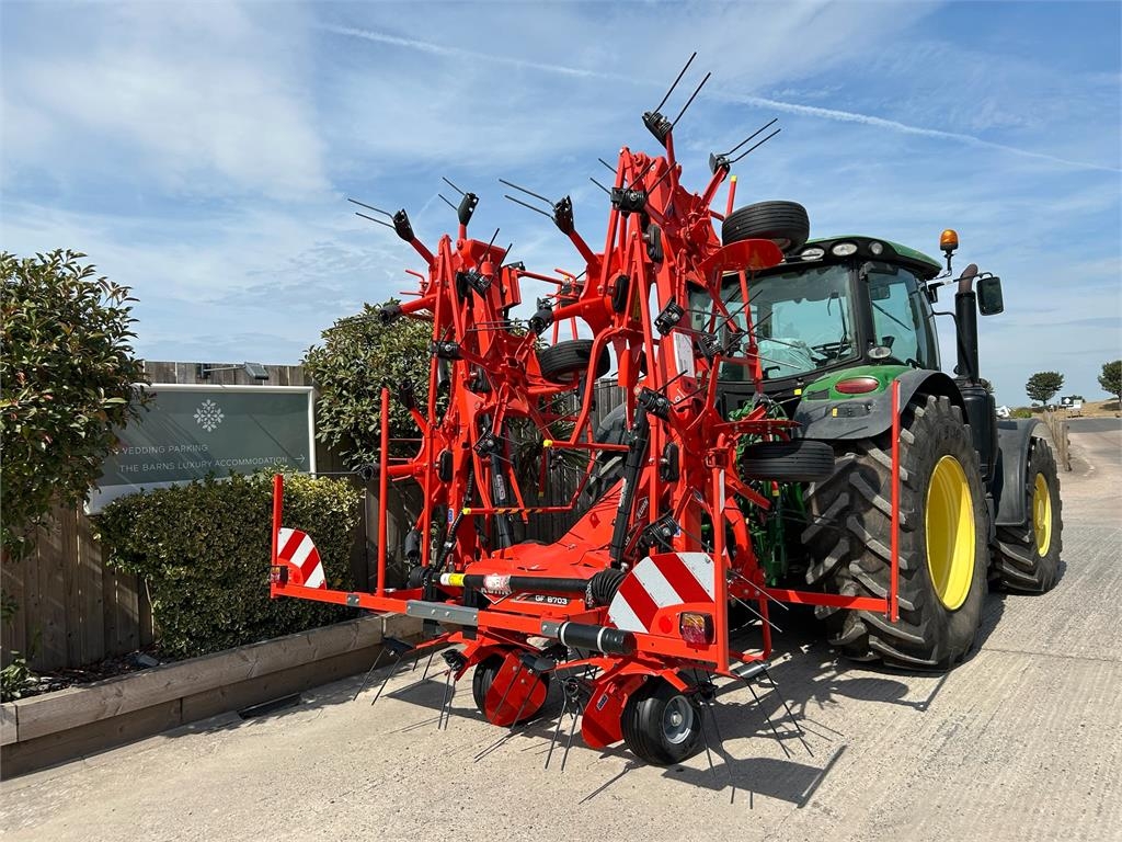 Kuhn GF8703
