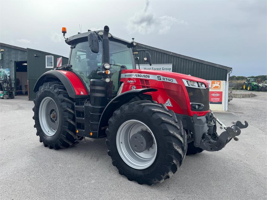 Massey Ferguson MF 8740 S