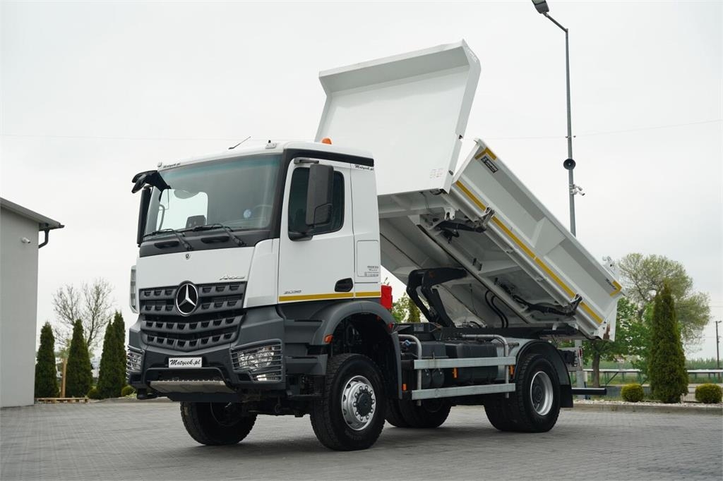 Mercedes-Benz ACTROS 2038