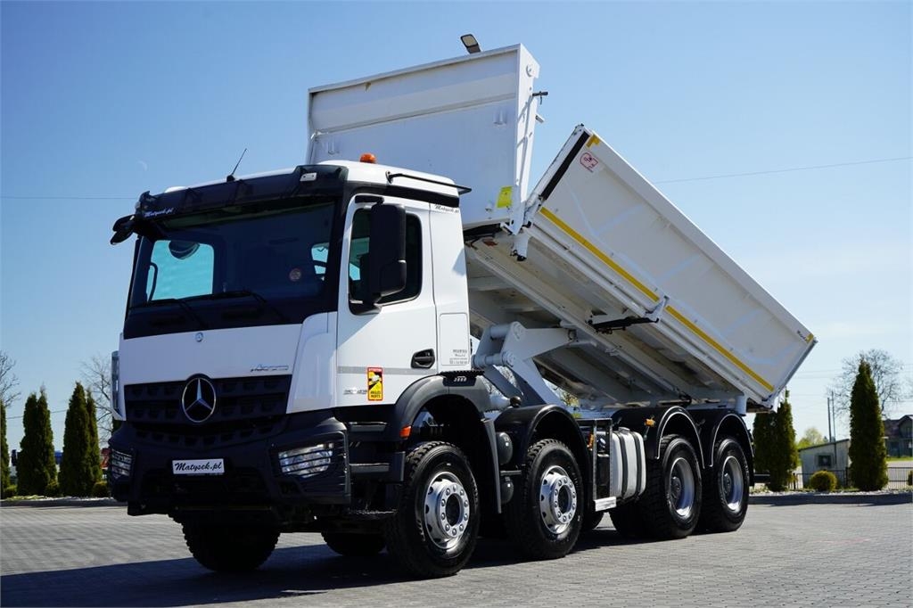 Mercedes-Benz AROCS 3243 / 8x4 / WYWROTKA DWUSTRONNA 6.1 M / HYD
