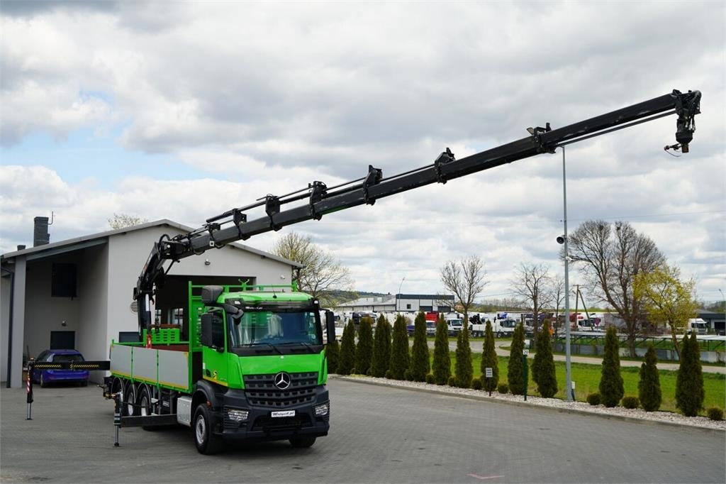 Mercedes-Benz AROCS 3240