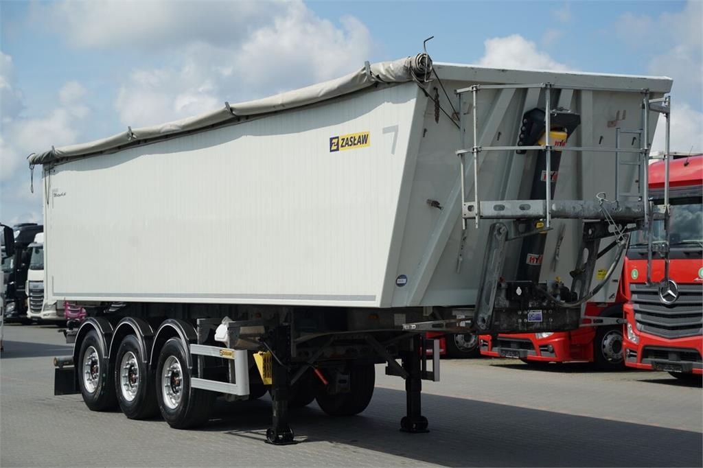 Zaslaw WYWROTKA ALUMINIOWA / 43 m3 / OŚ PODNOSZONA / OSIE