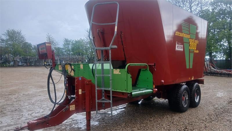 Strautmann VM2800