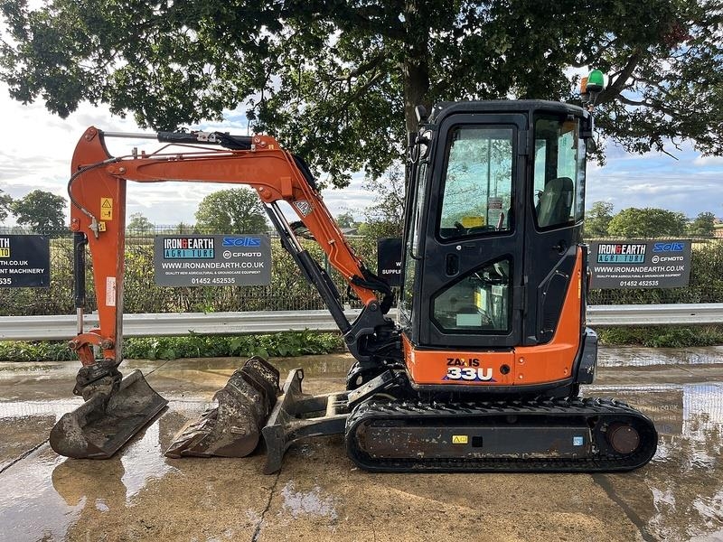 Pelle sur chenilles Hitachi ZX33U-6 CLR — occasion 2023, 2 524 h