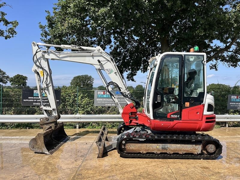 Takeuchi TB250-2 Excavator