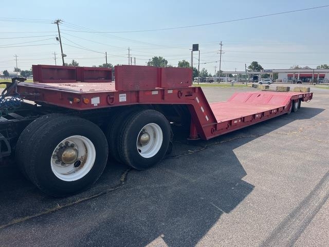 Remorque surbaissée 1999 48 ft T/A Hydraulic Tail — occasion 1999