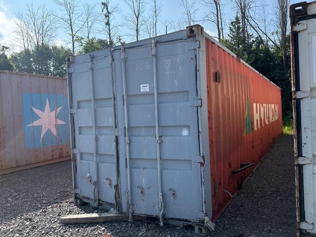2001 40 ft Standard Storage Container w/ Electrica