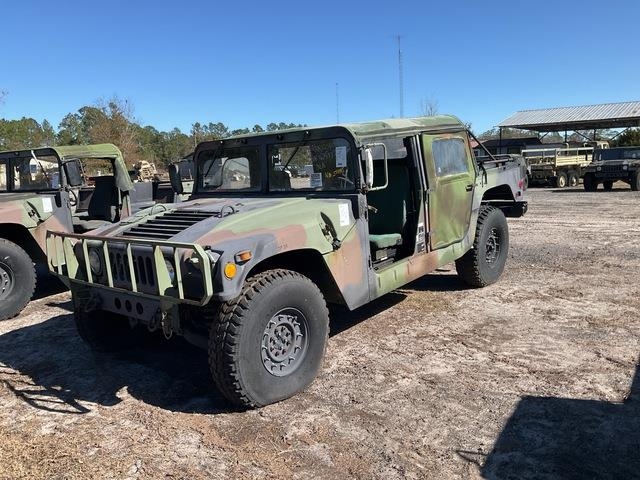 Utilitaire benne AM General M1097R1 — occasion 1995