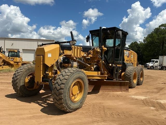 CAT 140 AWD