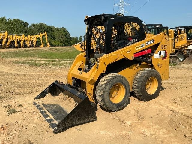 CAT 236D3