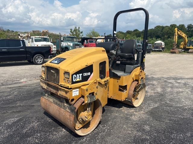 CAT CB24B