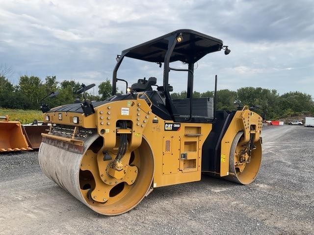 Rouleau tandem Caterpillar CB66B — occasion, 2 220 h