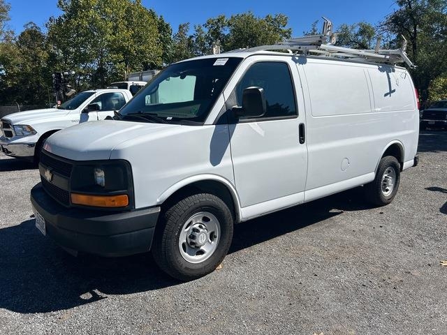 Fourgon utilitaire Chevrolet 2500 Express — occasion 2015