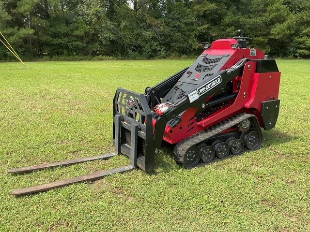 Chargeuse compacte Cougar CG827 — occasion 2024, 15 h