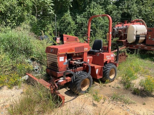 Ditch Witch 3700DD