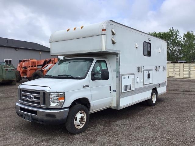 Ford E-450 Econoline