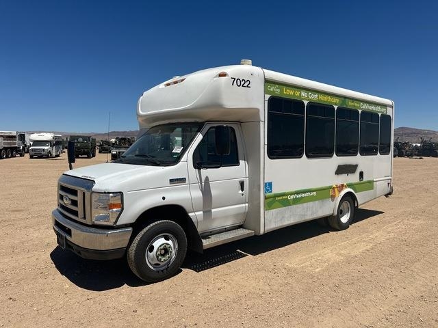 Ford E-450 Super Duty Econoline