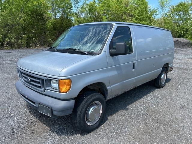 Fourgon utilitaire Ford E-Series E-250 — occasion 2006