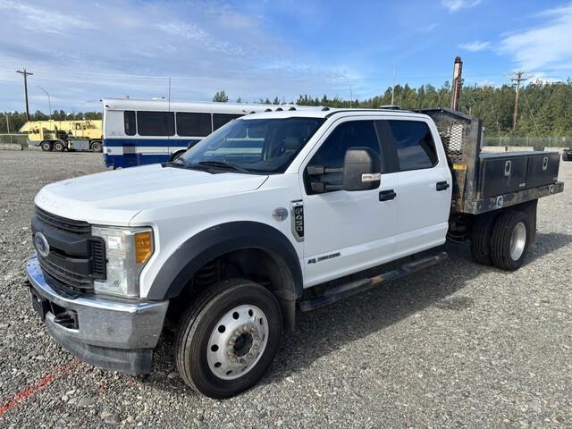 Camion plateau Ford F-450 — occasion 2017