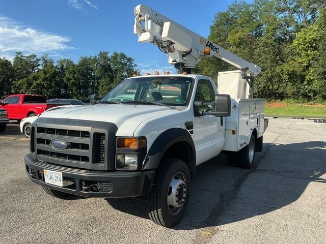 Camion nacelle Ford F-450 — occasion 2009