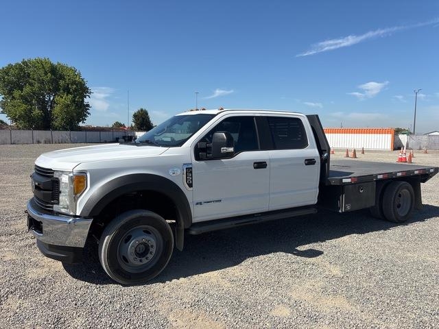 Camion plateau Ford F-550 — occasion 2019