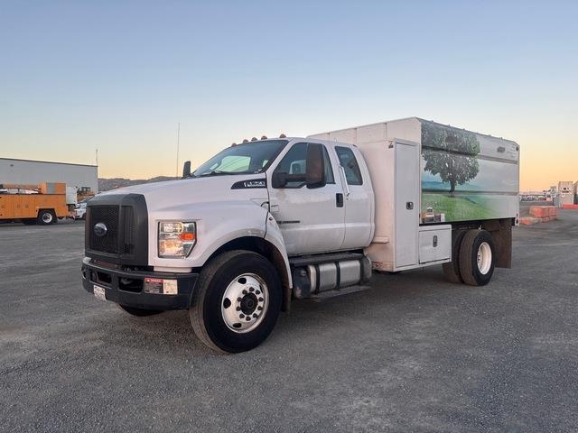 Camion à copeaux Ford F-750 — occasion 2017