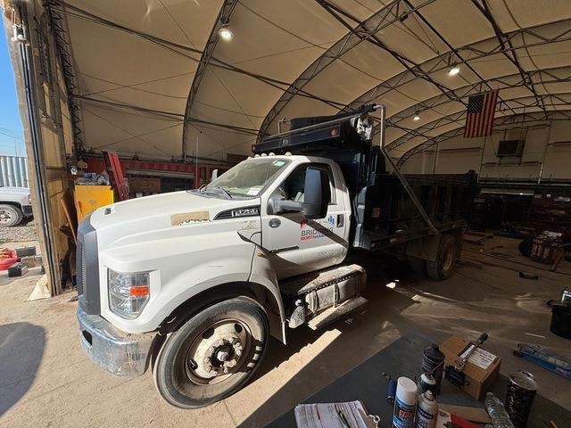Camion benne Ford F-750 — occasion 2018