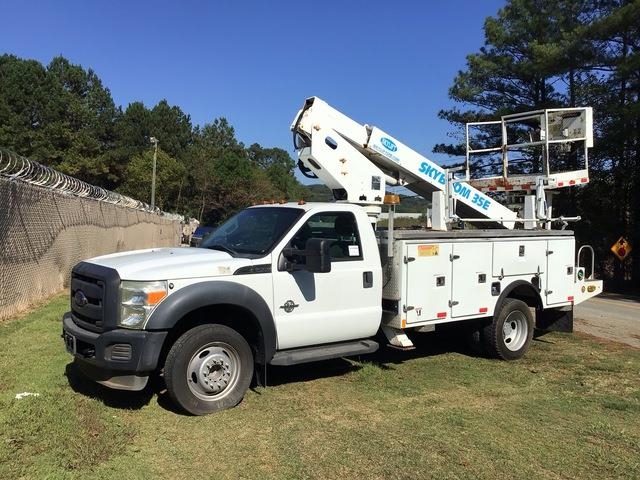 Camion nacelle Ford F550 — occasion 2012