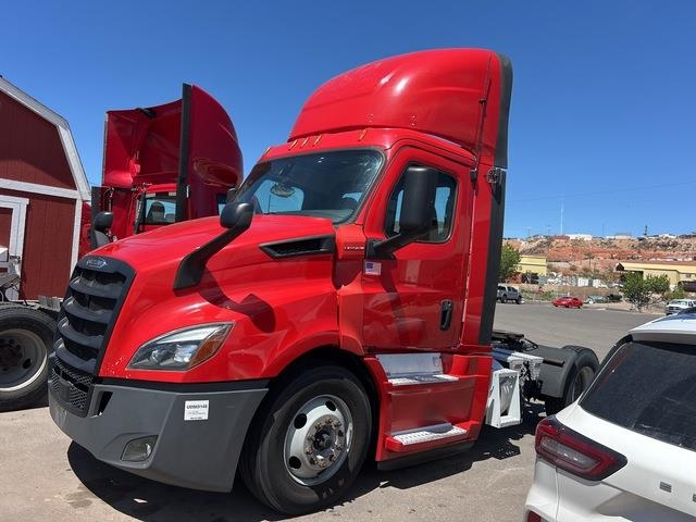 Freightliner CA116