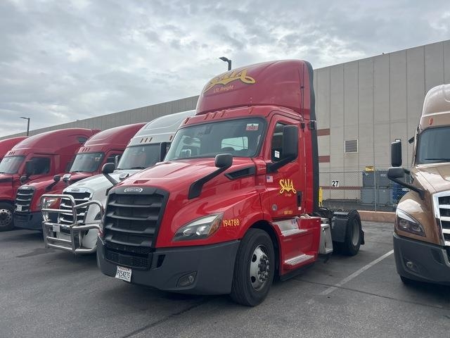 Freightliner Cascadia 113