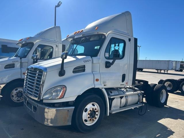 Tracteur routier Freightliner Cascadia 113 — occasion 2012