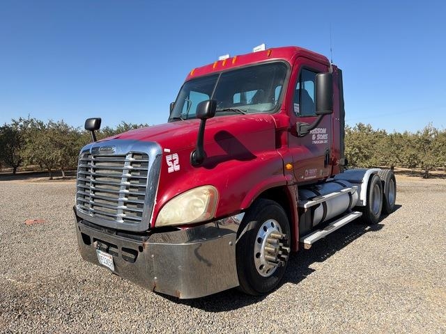 Tracteur routier Freightliner Cascadia 125 — occasion 2011
