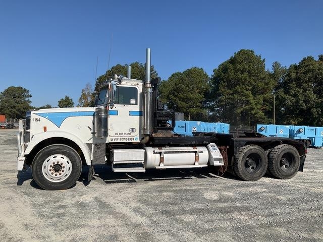 Camion de dépannage Freightliner Classic 120 — occasion 2006